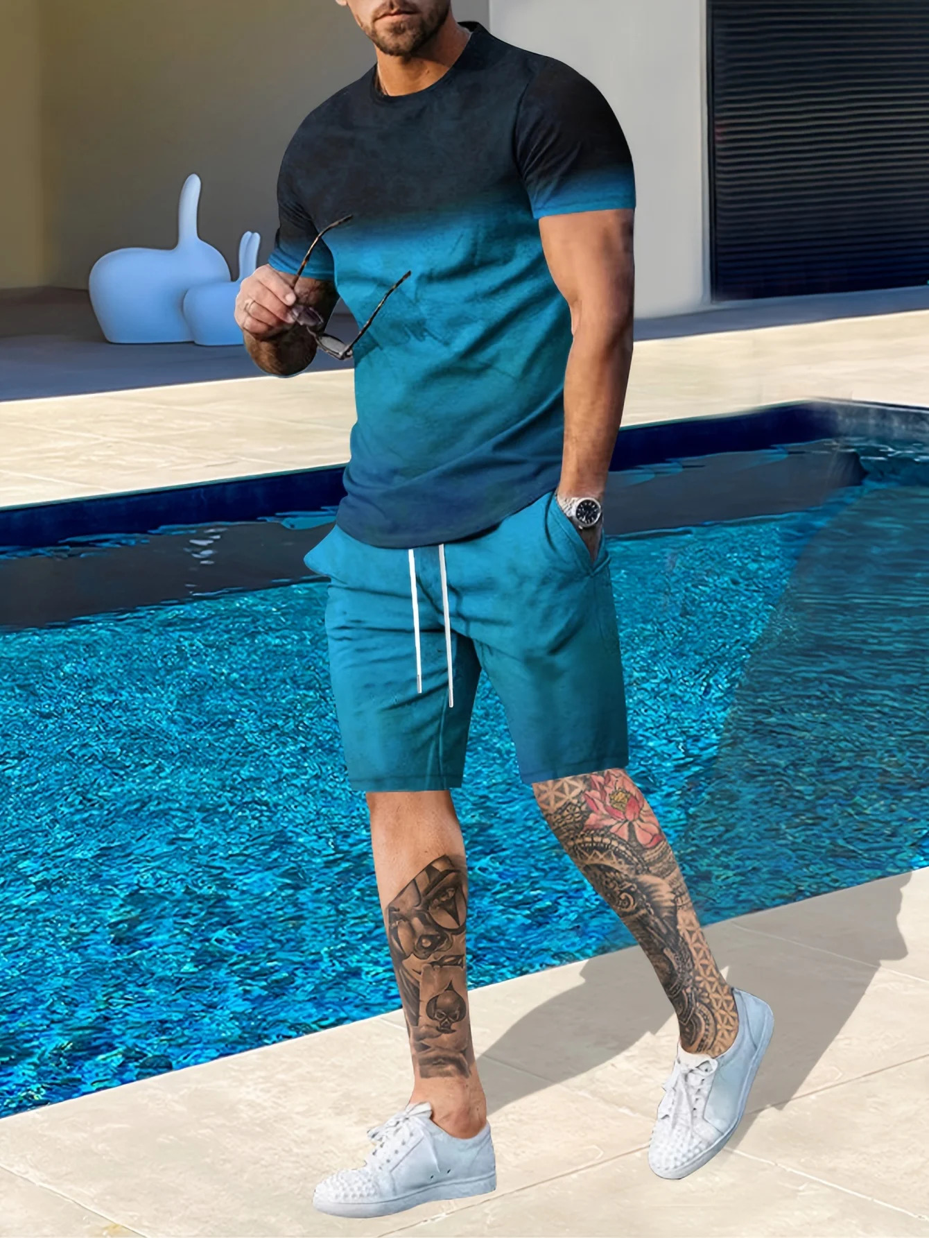 2piece mens fashionable summer vacation set gradient short sleeved Tshirt and pocket drawstring shorts 250313