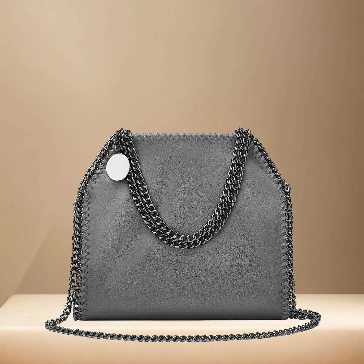 2025 New Chain Bag Versatile Fashion Handbag Metal Decoration Luxury Design Single Shoulder Cross Shoulder Square BagsC250407