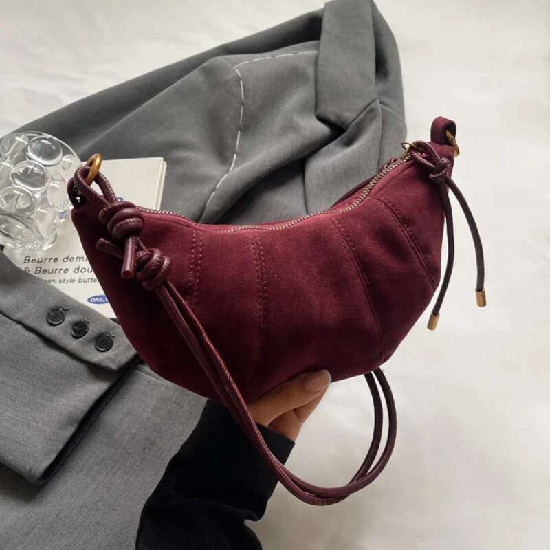Zipper Veet Material 2025 High Quality Shoulder Solid Color Simple Fashionable Crossbody Bag Soft Western Style Handbag