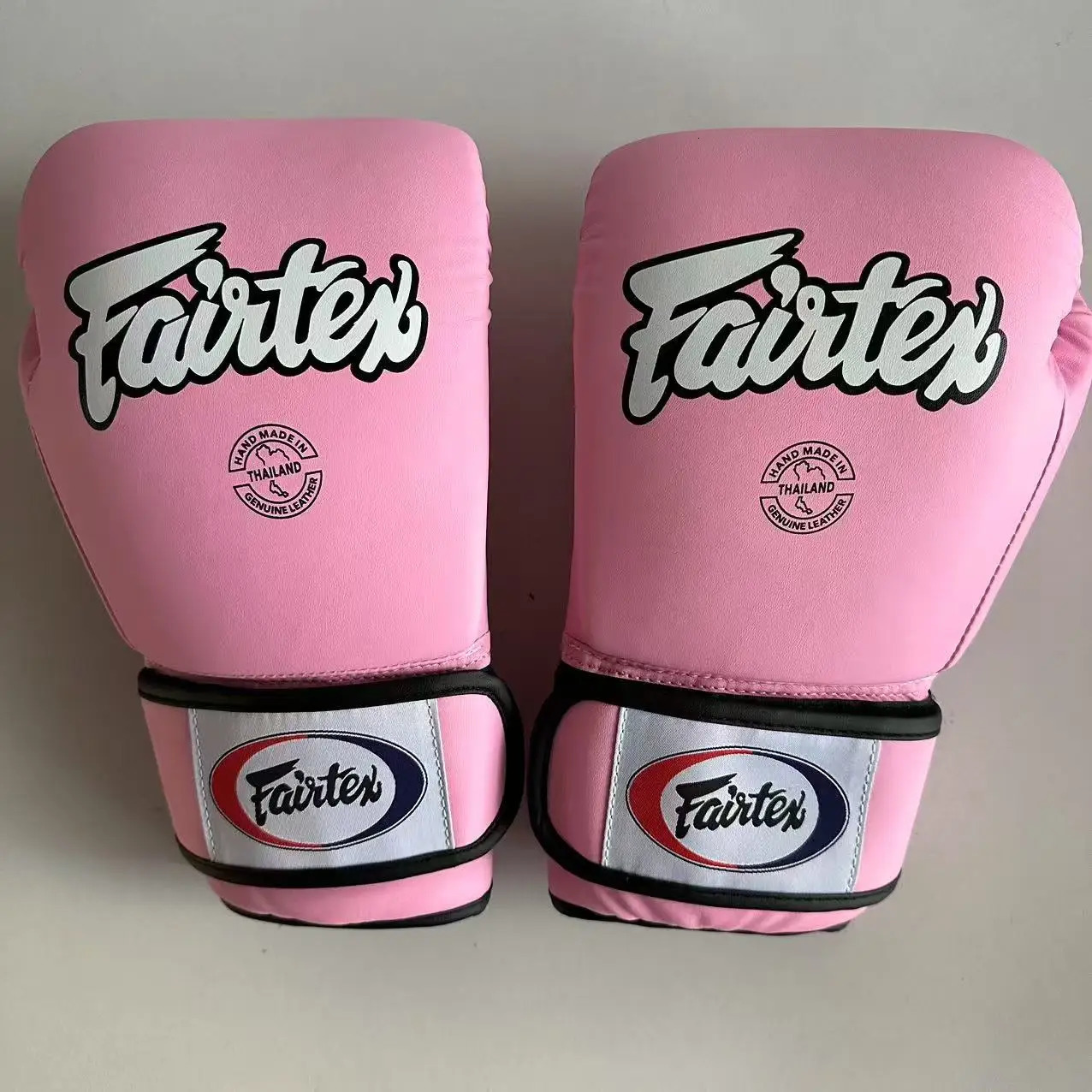 FAIRTEX Boxing Gloves Professional Muay Thai Training Sparring Leather Punching Bag Gloves for Adults Youth 251103