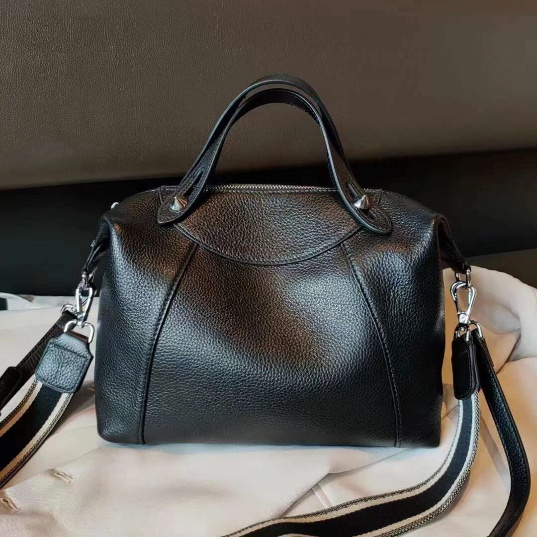 New Soft Baotou Genuine Leather Hand-Held Single Shoulder Messenger Bag Casual And Large Capacity Manufacturers Direct Supply