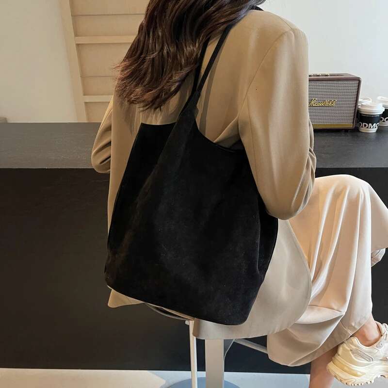 Suede Sewing Thread Retro Women's Shoulder Bags Zipper Versatile 2024 New Solid Colors High Capacity Casual Tote