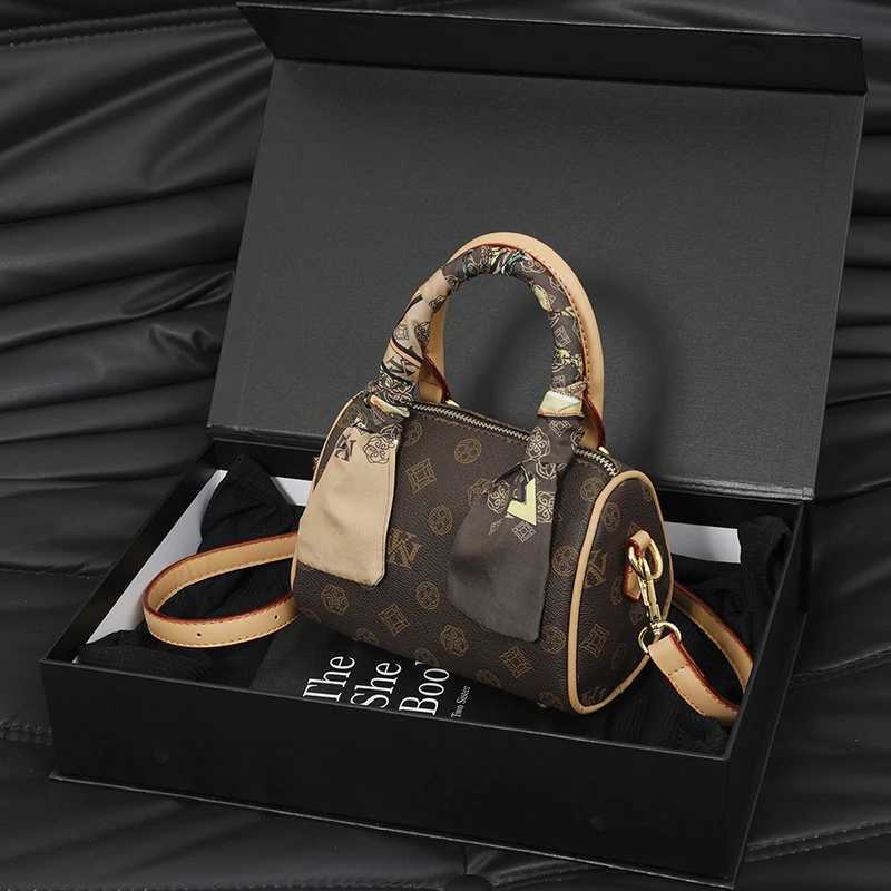 High-End Solid Color Commuter Purse - Minimalist Crossbody Bag Women Trendy Vintage Leather Paris Designer Shopper ToteW251106