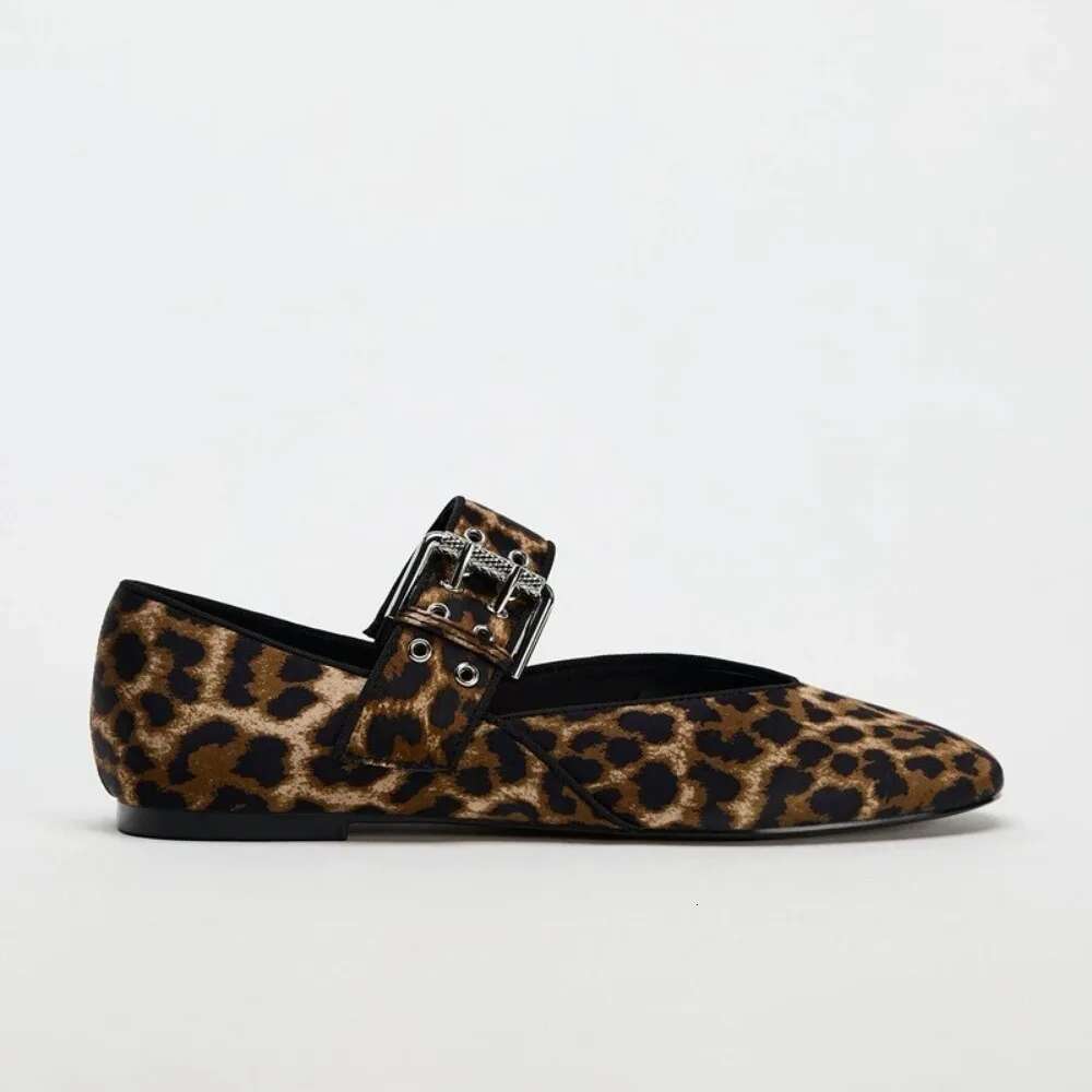2025 Women Flats Shallow Mouth Autumn Pointed Toe Loafers Ballerinas New Fall Leopard Retro Dress Shoes Atos De Mujer