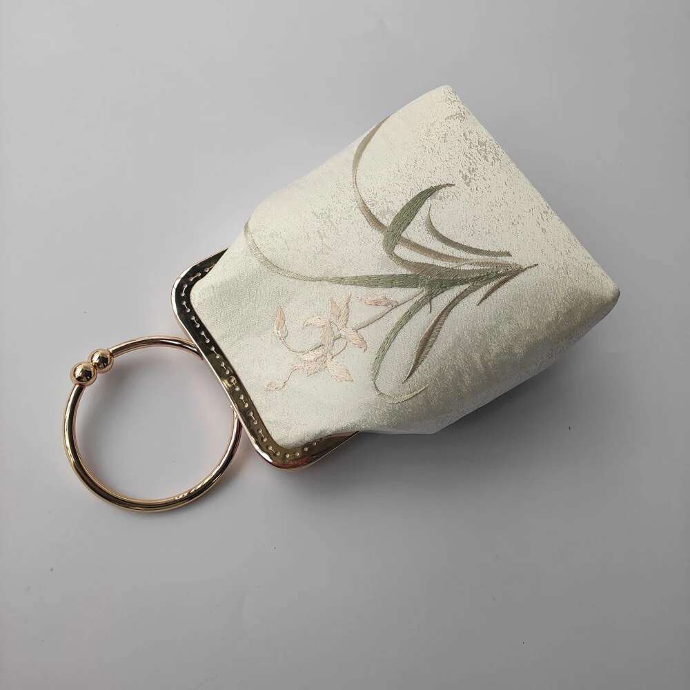 Vintage Pure Handmade Bags Embroidery Wers Shell Lock Women Shoulder Crossbody Bag Chain Women's Handbags Purses