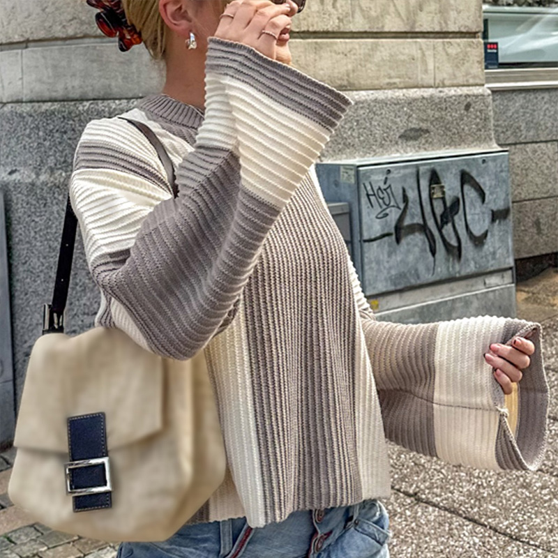 Valentine's Day Outfit for Women: Color-block Top, Casual Street Style, Romantic Fall-Winter Fashion Bestseller---KTL032