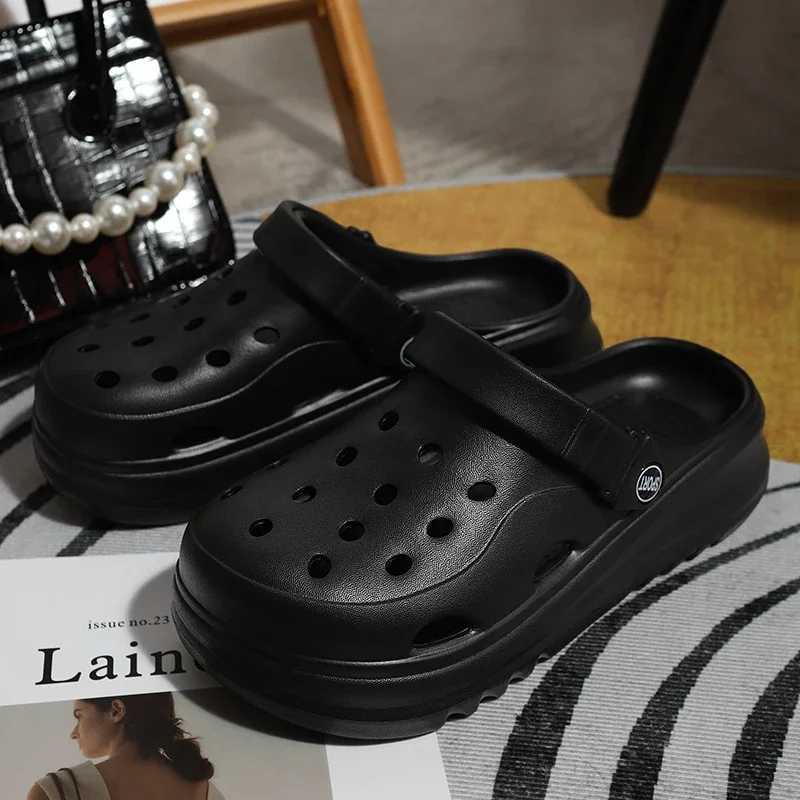 Hollow closed toe summer sandals for women new thick soled platform sandals for women solid color anti slip soft soled beach shoes M250407