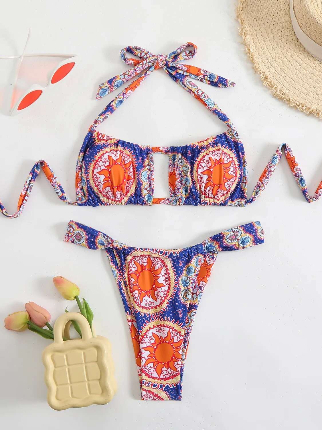 Dongdumaoyi Sexy Red Stripe Bikini Set Women Halter Pleate Hollow Out Push Up Thong Swimsuit Summer Bathing Suit Micro Swimwear Biquini