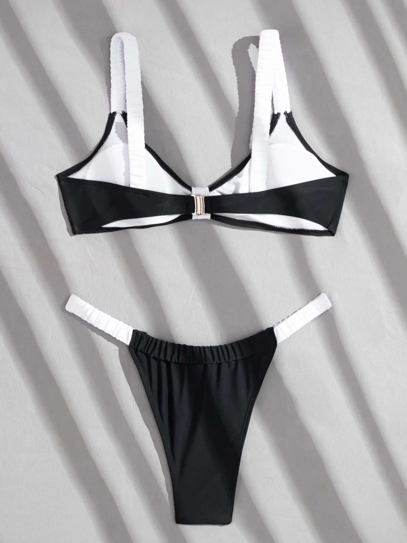Dongdumaoyi Sexy Black White Patchwork Bikini Women Swimsuit Pleate Push Up Micro Beach Bathing Suit Thong Swimwear Biquini