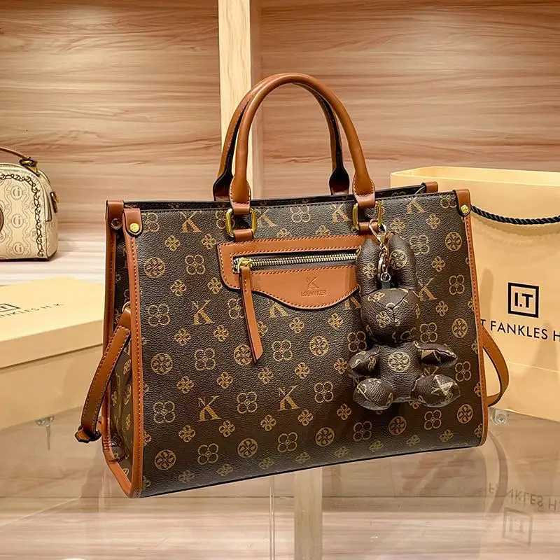 Classic Designer Ladies Handbag Luxury Leather Crossbody Messenger Elegant Shoulder Tote Bag For WomenW251106