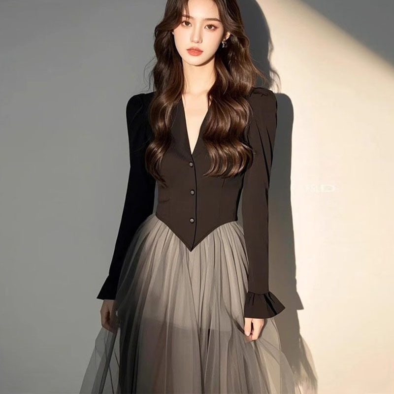 S28 V-neck dress for women, new spring style, mesh waist, slimming, medium-length skirt