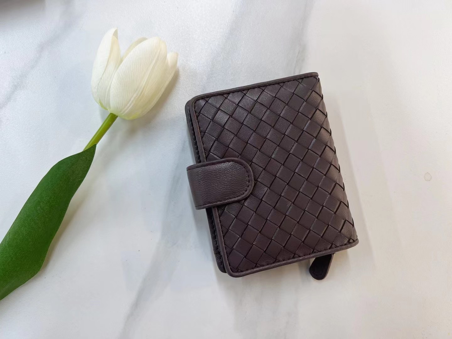 2025 Women's wallet fashion sheepskin woven coin purse Women's bi-fold card holder leather multi-card wallet