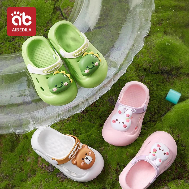 Cartoon Home Slippers Kids Fashion Cute Soft Soled Non-slip Sandals Summer n Shoes Baby Unisex PVC Round Head Slippers 250407