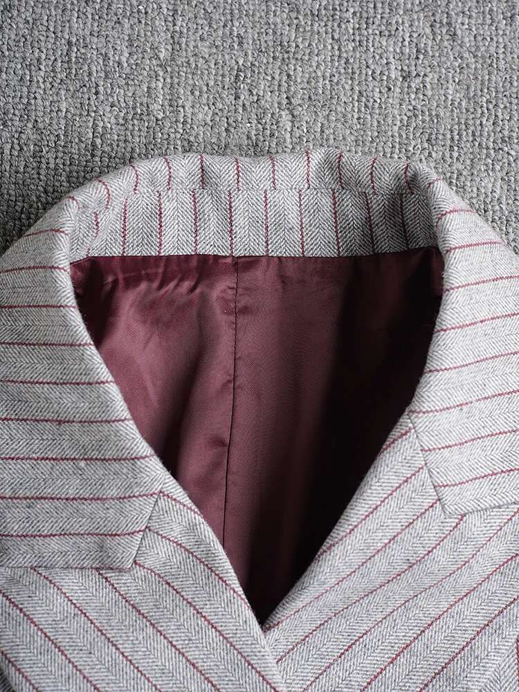 EAM Women Gray Striped Irregular Pleated Elegant Blazer New Lapel Long Sleeve Jacket Fashion Tide Spring Autumn 2025 Cpdb342