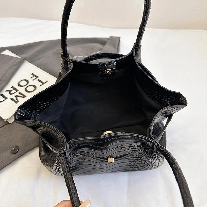 2025S designer Totes Black Shoulder Bag For Women Large Capacity Commute Brown Soft Alligator Female Laptop Simple Travel Tote Big Handbag shoulder