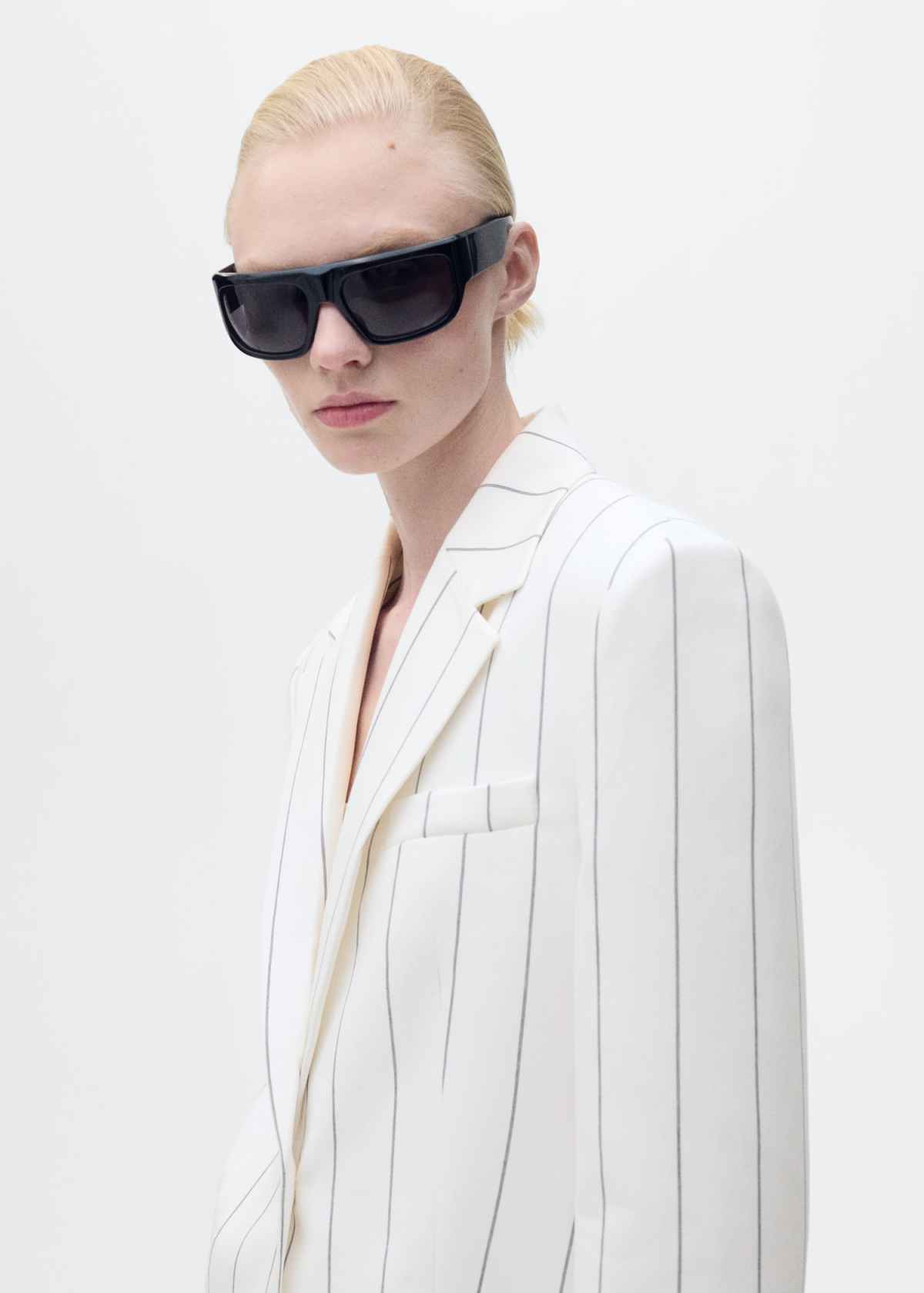 Simple Style Mother Suits Notched Lapel Pinstripe Women Business Blazer Single Breasted Jacket Pants Business Wear Ladies Suit Customized High Quality