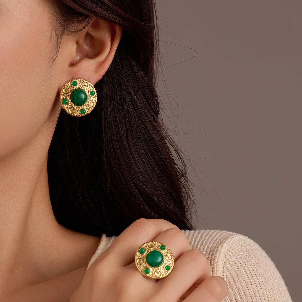 Antique style earrings emerald green French style high-end temperament stainless steel earrings foreign earrings230621