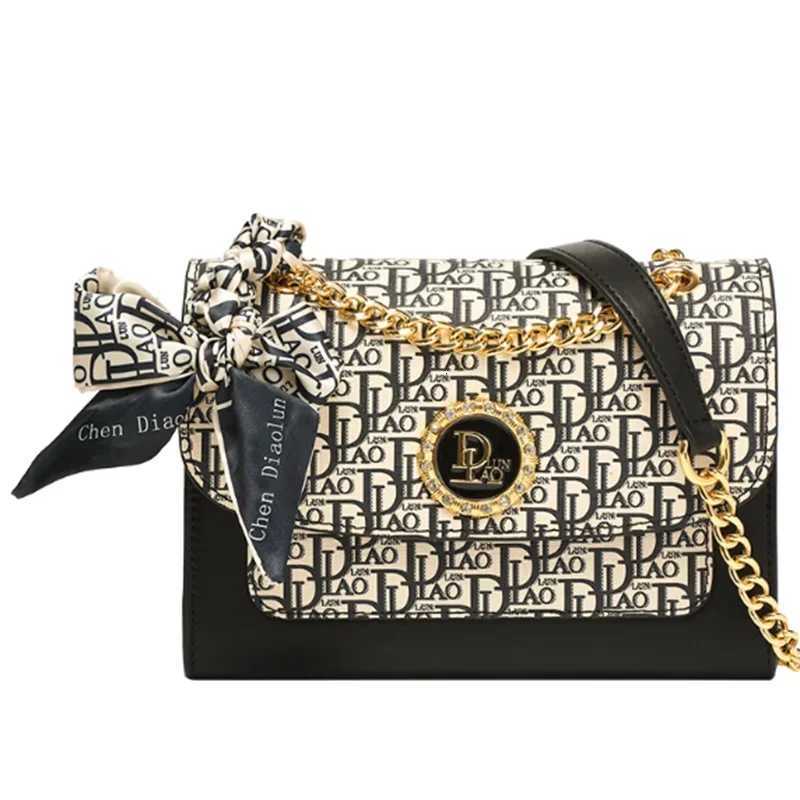 2025 New Ladies Bag Senior Sense Lock Buckle Shoulder Diagonal Cross Ladies Small Square Bag Chain Lock Buckle BagW251107