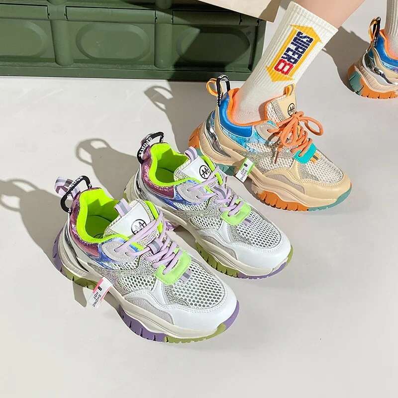 2025 Spring and Summer New Hollowed-out Breathable Mesh Heightening Sneakers