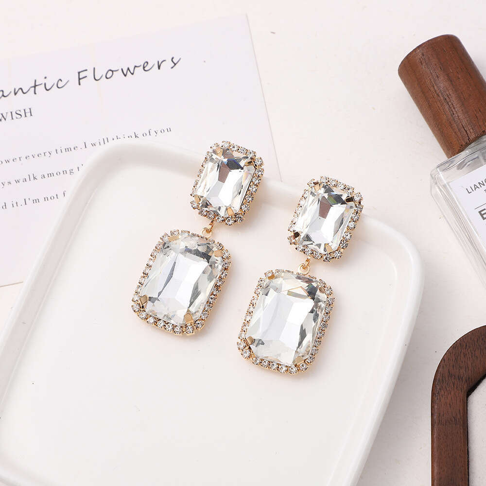 Style, personality, fashion, simple and fashionable rectangular cut earrings, hot temperament, women's accessories