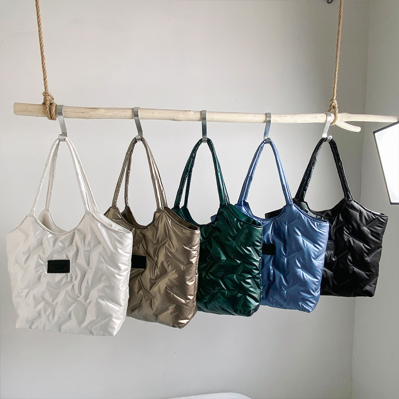 2025S Designer Women S Bag Large Capacity In Winter Cotton Jacket Short Trips Down One Shoulder Hand Held Tote Bag For Women