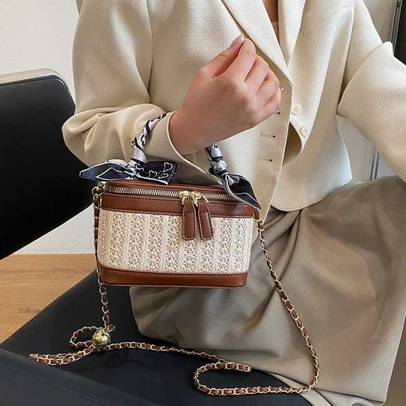 Luxury Brand Inspired Women Shoulder Bag Featuring Signature Details And Generous Size For Everyday EleganceW251106