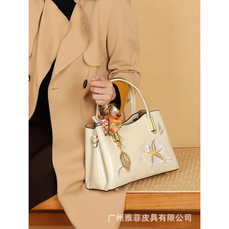 Designer Bag High End Goddess Mother Practical Gift For In Law Years Old S Day Birthday Souvenir