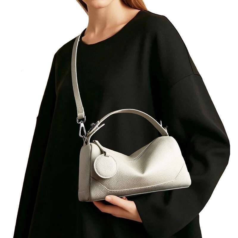 2025 New Women's Genuine Leather Shoulder Vegetable Tanned Cowhide Handbag Boston Style Hand-Held Underarm Bag For Ladies