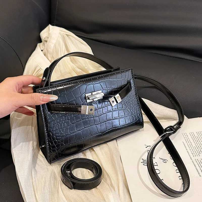 Oversized Pebbled Tote Bag Women Premium Shoulder Purse Structured Silhouette Airport Security Ready CommuterW251107