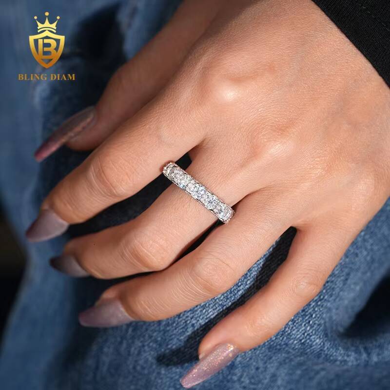 New Arrivals Moissanite Diamond 925 Sterling Silver Iced Out Engagement Rings Hoop Ring Round Cut Diamond Ring