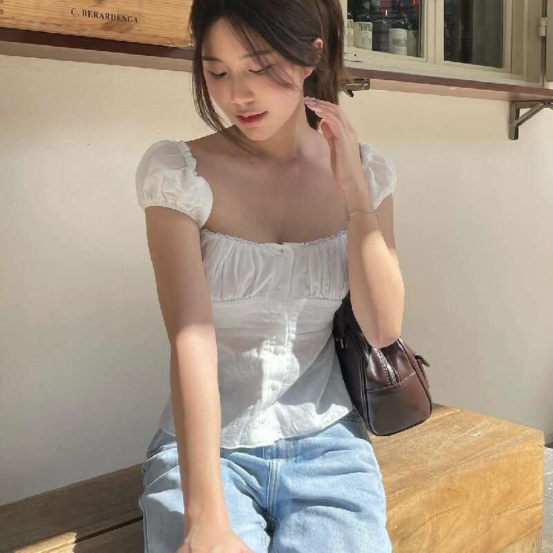 Ins2025 spring summer sweet cool square neck breasted cardigan looks slim with bubble sleeves short sleeved t-shirt top women, new casual and versatil