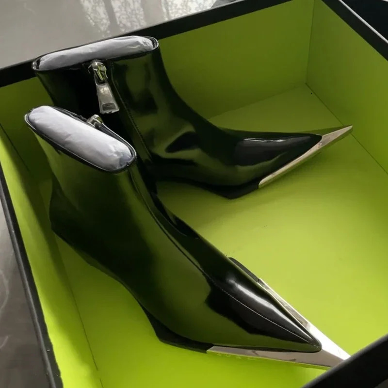 2025 Side Zipper Fashion Womens Ankle Boots Metal Pointed Toe Ladies Shoes Crude Heel Western Cowboy 251103