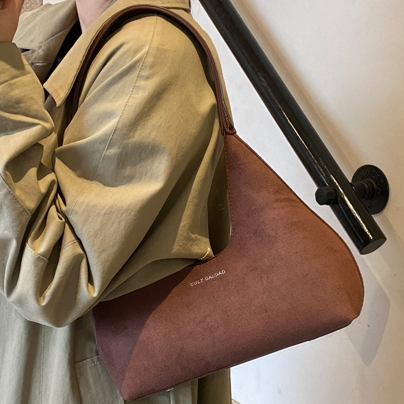 2025S Designer Women S Bag Tote Autumn And Niche Armpit Women Winter New Women S Stylish Shoulder Bag