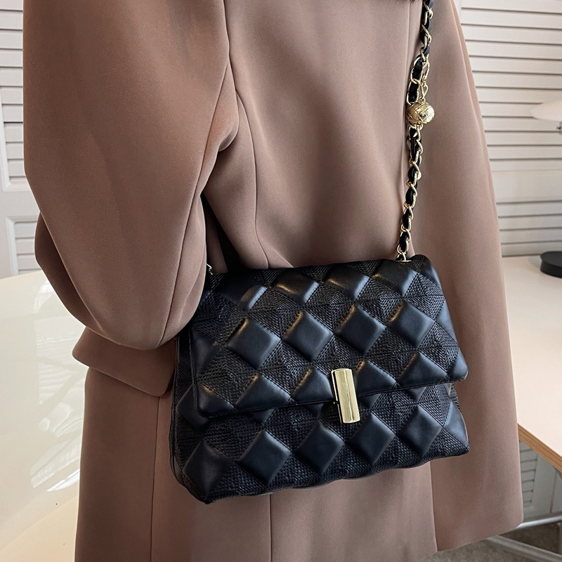2025S Designer Women s Bag Diamond Checkered Chain Women s Fashion New Western Small Square Bag High End Handbag Fashion Single Shoulder Crossbody Bag