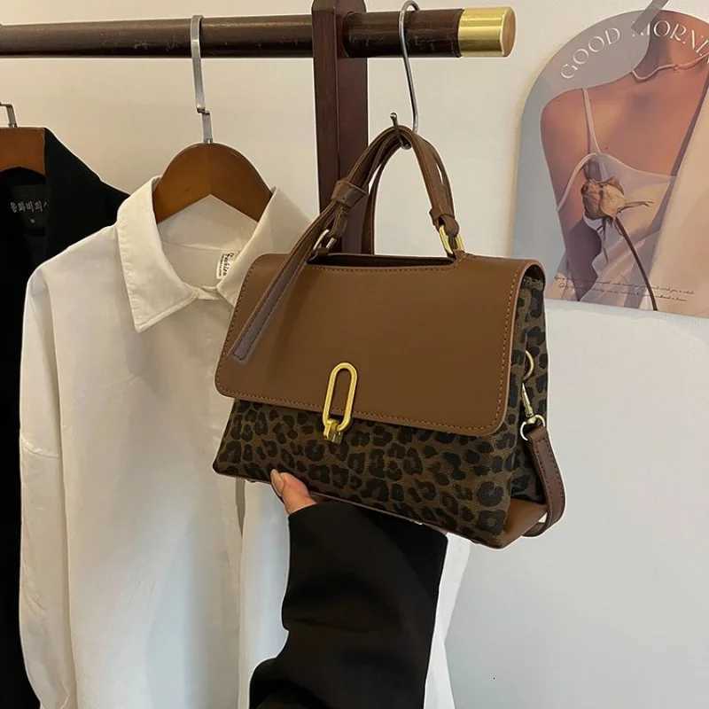 Classic Leather Messenger Bag Handbag For Women Crossbody Bag Shoulder Bag Tote Bag By Luxury Brand DesignerW251107