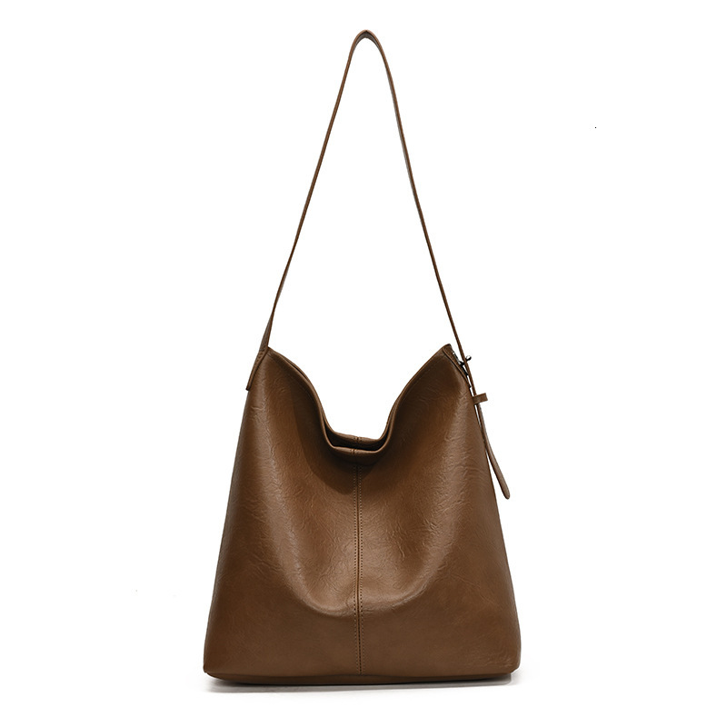 2025S Designer Women S Bag Large Capacity For Women New Versatile Commuting Shoulder Bag Stylish And Simple Tote Bag