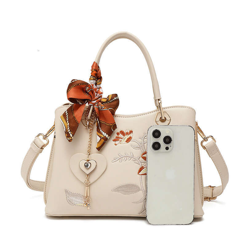 Designer Bag Hot Sale Embroidered New Mom Red Wedding Gift For Elderly Mother In Law Handbag Crossbody Women S