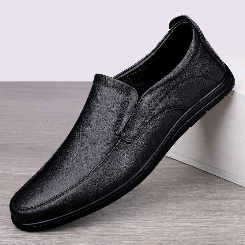 Mens Casual Shoes Fashion Embossed Leather Men Retro British Style Tassels Loafers Mens Slip-on Outdoor Driving Flats 240329