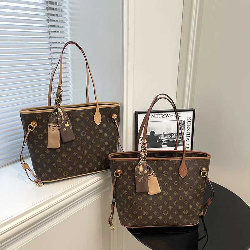 Stylish Womens Leather Crossbody Bag Popular Designer Inspired Handbag Elegant Ladies Shoulder Messenger PurseW251106