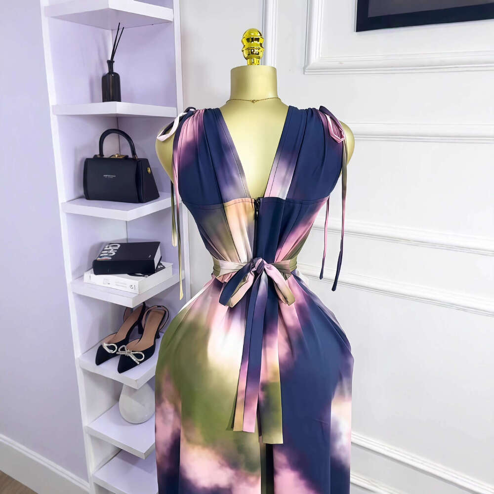 2025 Autumn New Sleeveless V-Neck Drawstring Waist-Cinching Long Elegant Dress for Women