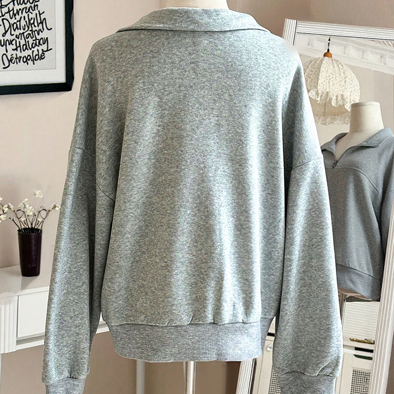 Women's new solid-color sportswear top, versatile gray color, with added insulation, pullover with turned-up collar, half-open front---SSL017
