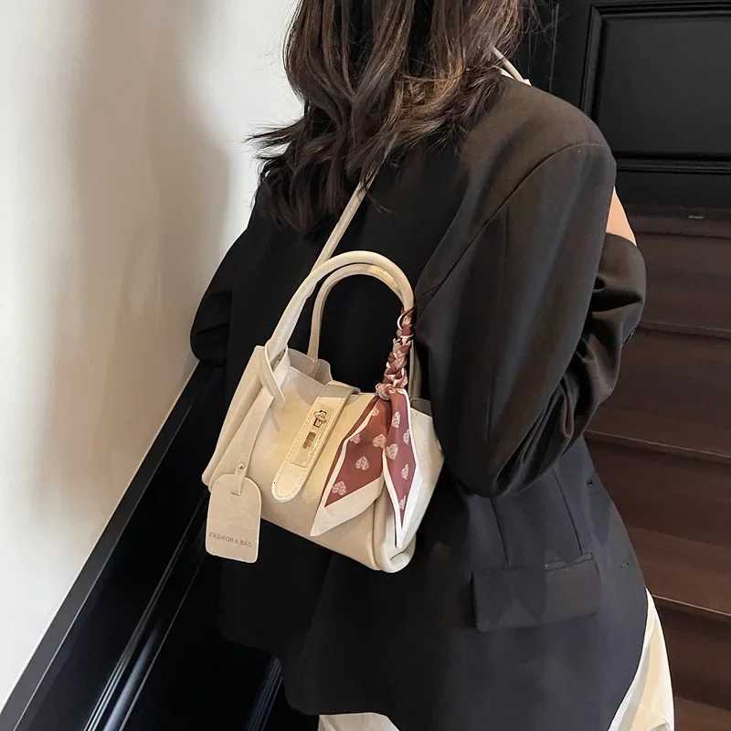 2025 Trend Womens Vegan Leather Handbag with Detachable Scarf Niche Retro Shoulder Bag with Adjustable Strap ElegantW251107