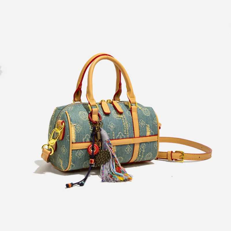 Elegant Leather Shopper Bag For Women Solid Color Large Capacity Fashionable Tote Commuter Bag ParisW251106