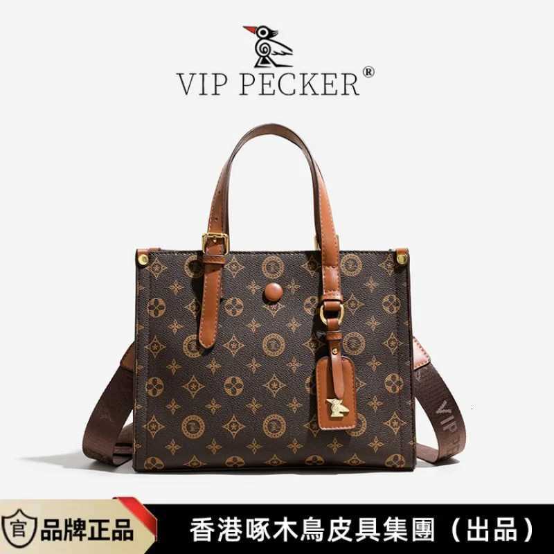 Luxury Designer Leather Crossbody Bag For Women Elegant Shoulder Handbag With Detachable Chain Classic Tote Messenger BagW251106