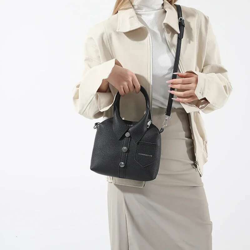 PU Square Compact Shoulder And Crossbody Zipper Unique Design High Quality Hand Bags For Women 2025 Designer Style Bolso