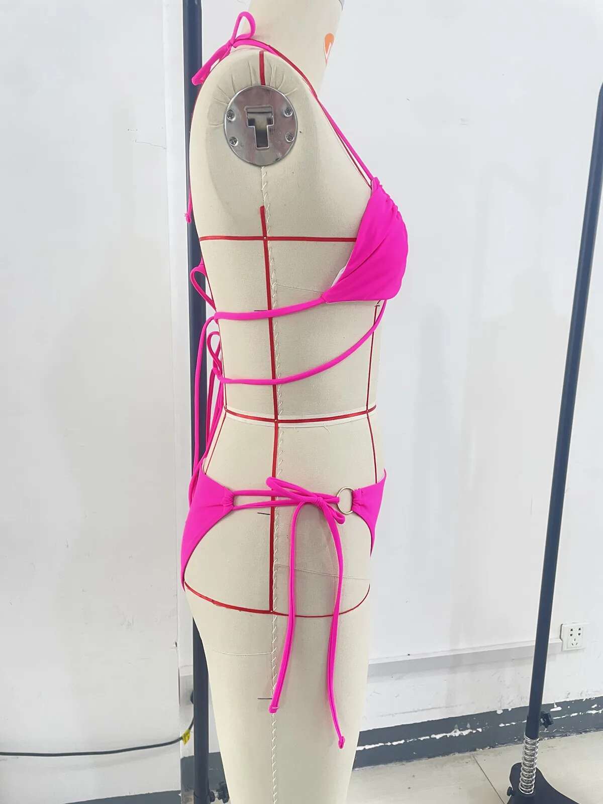 Dongdumaoyi Sexy Micro Bikini Women Hot Pink Metal Ring Linked Push Up Swimsuit Summer Bathing Suit Tie Side Thong Swimwear Biquini