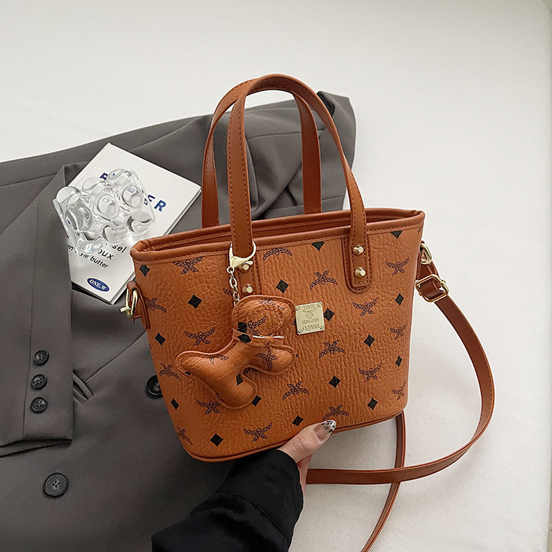New tote bag women's design sense one-shoulder bucket bag commuter fashion printed crossbody bag