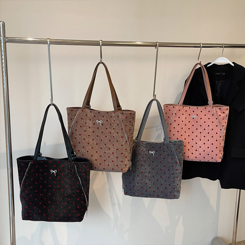 2025S Designer Women S Bag Wave Point Single Shoulder For Women New Artistic Bow Large Capacity Leisure Commuter Simple Tote Women S Bag