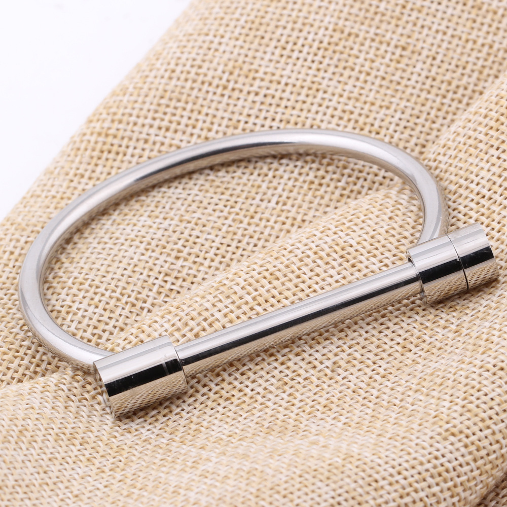 Hot selg Instagram fashion multi-color non fading bracelet, horseshoe stainless steel D-shaped bracelet