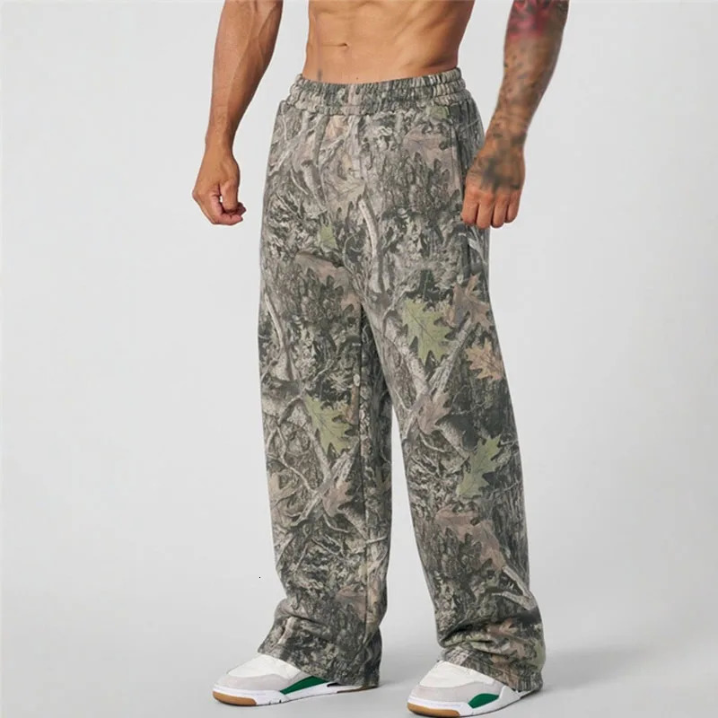 2025 Jogger Straight Trendy Fitness Pants Mens Camouflage Wide Leg Breathable running sweatpants loose men trousers 251103